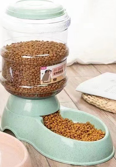 "Food Feeder 30*32*17.5 "